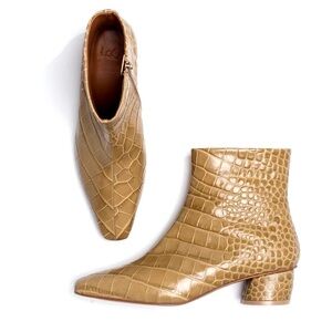 LOQ MATEA ANKLE BOOT Tan Pepita Croc-Patterned Ankle Booties Size 38